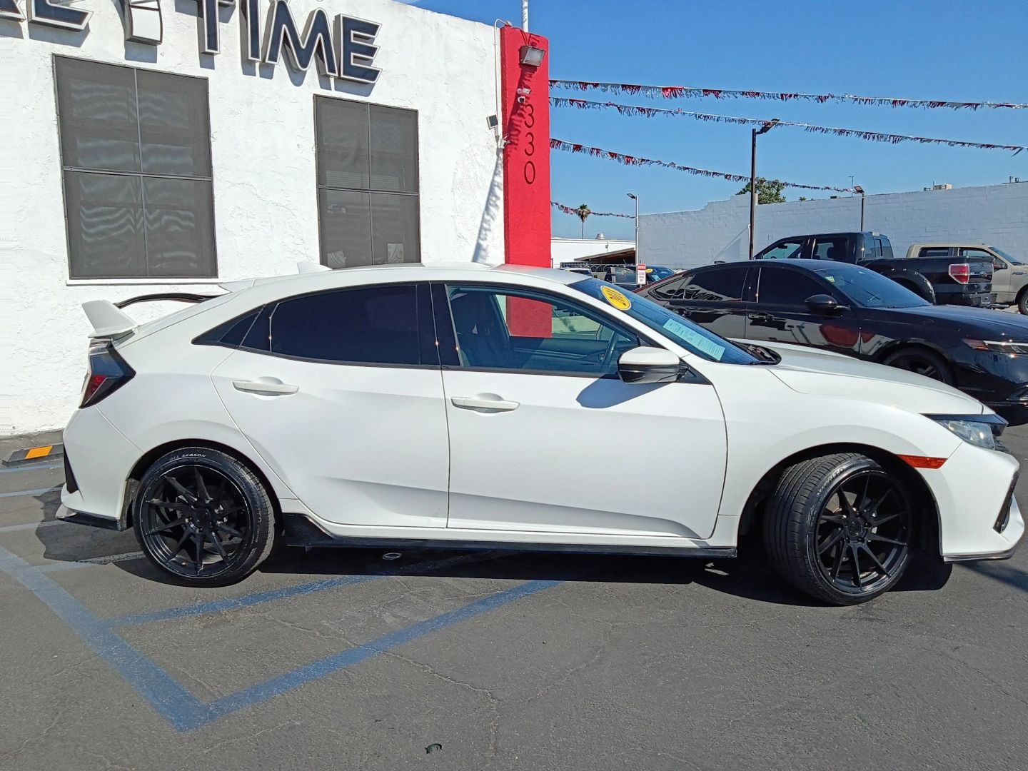 honda civic hatchback 2018 SHHFK7G44JU216425 image honda civic hatchback 2018 SHHFK7G44JU216425 image